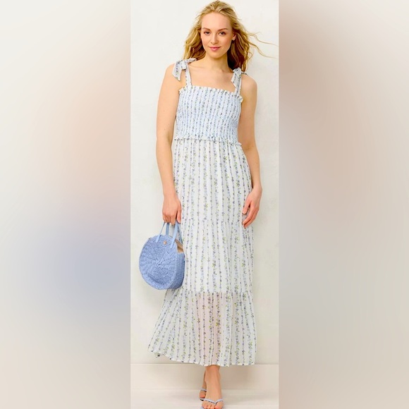 LC Lauren Conrad Dresses & Skirts - LC by Lauren Conrad Floral Maxi